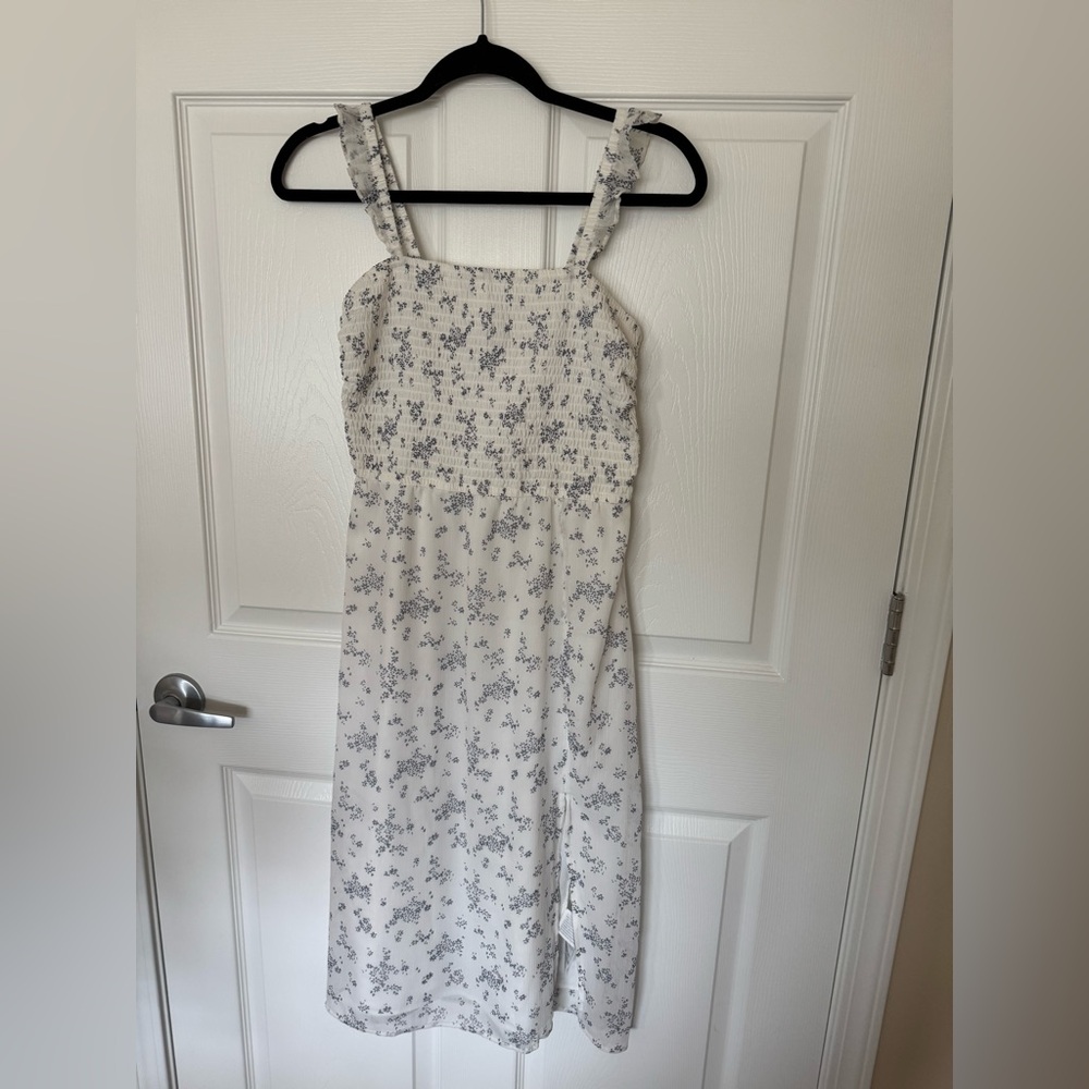 Abercrombie & Fitch White and Blue Floral Midi Dress